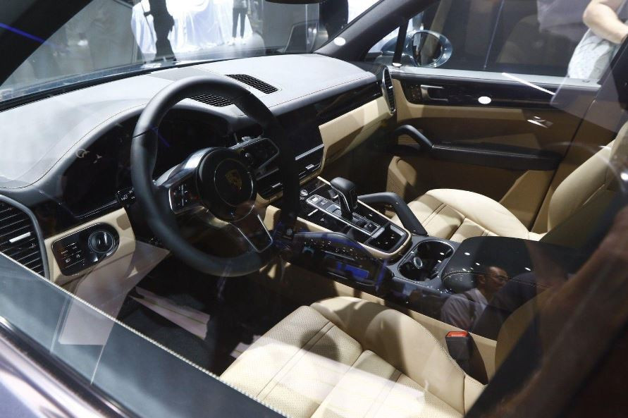 Новый Porsche Cayenne теперь всегда онлайн